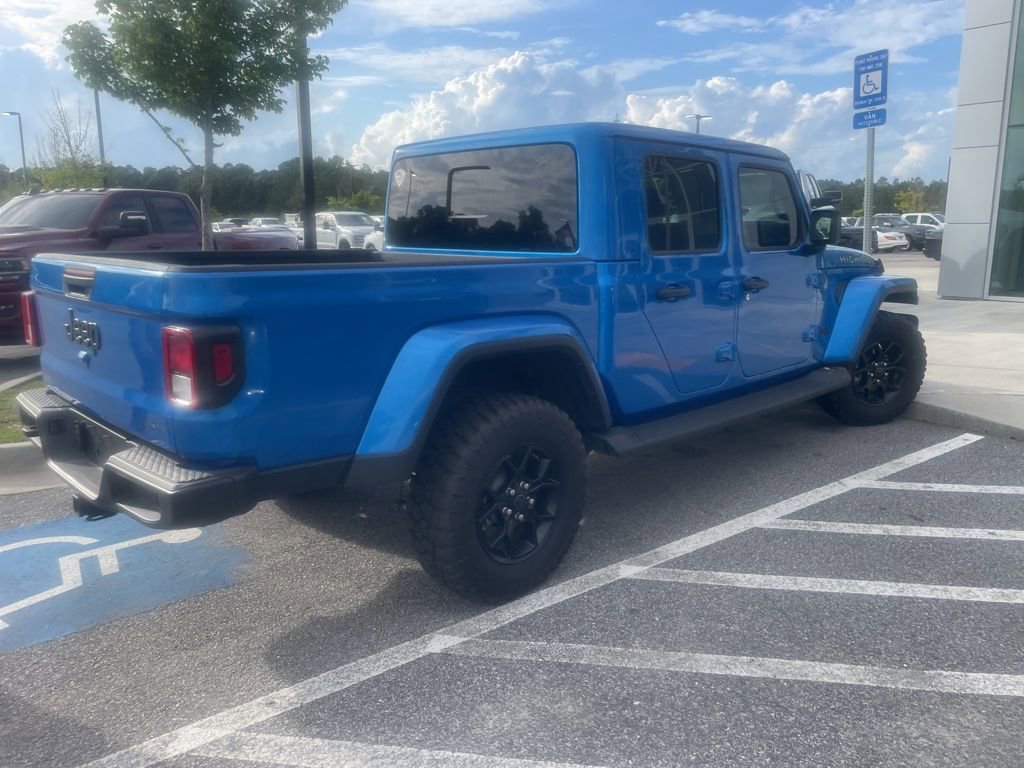 Used 2025 Jeep Gladiator Sport AWD/4WD image 7