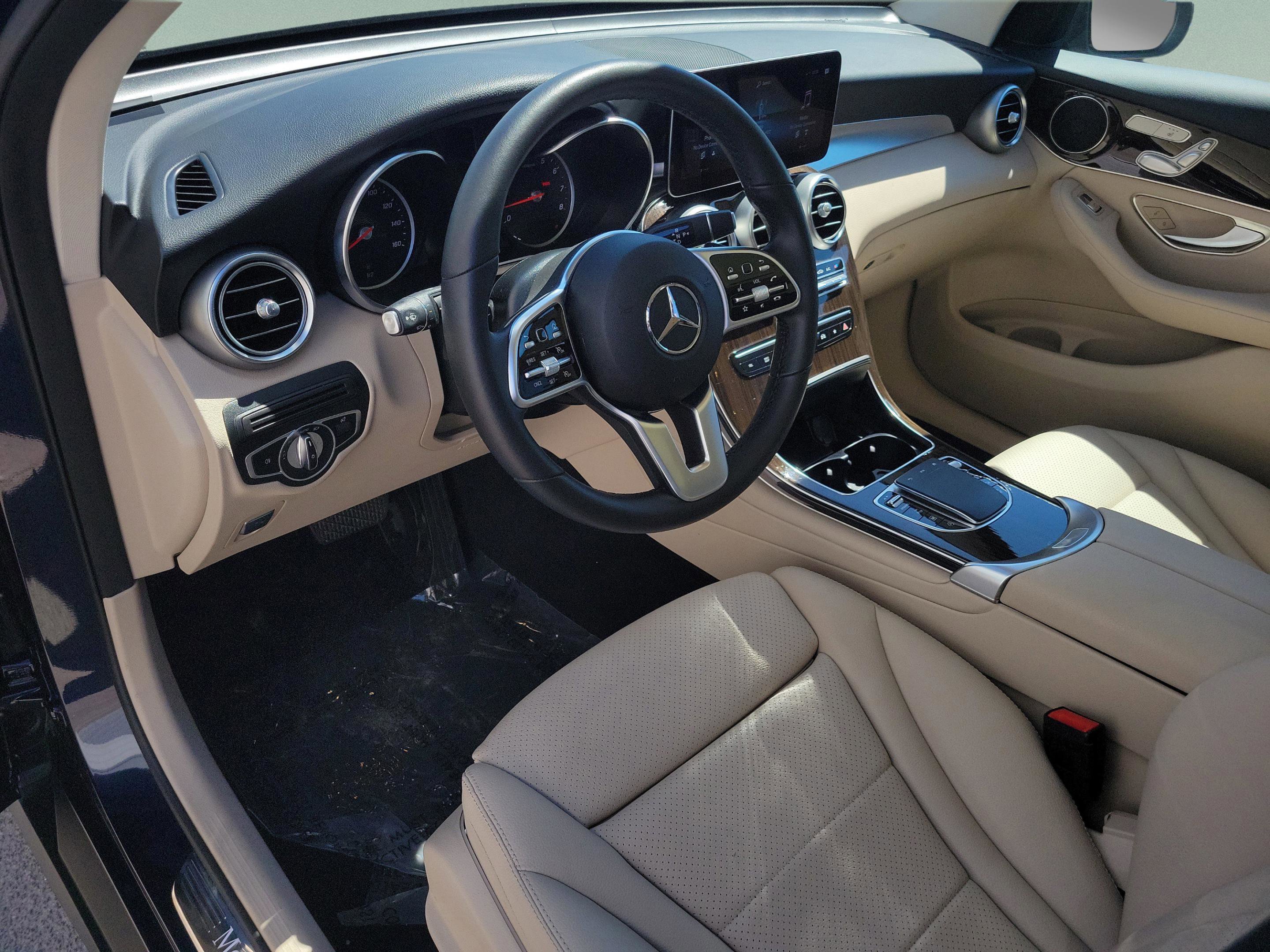 Certified 2022 Mercedes-Benz GLC 300 image 22