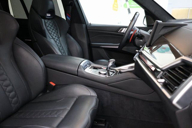 Used 2025 BMW X5 M Competition w/ Executive Package image 92