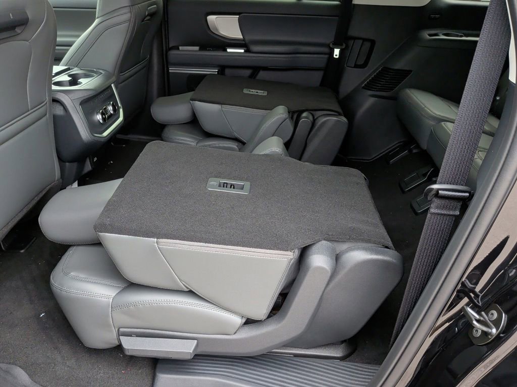 New 2026 Ford Expedition Max Active RWD image 35
