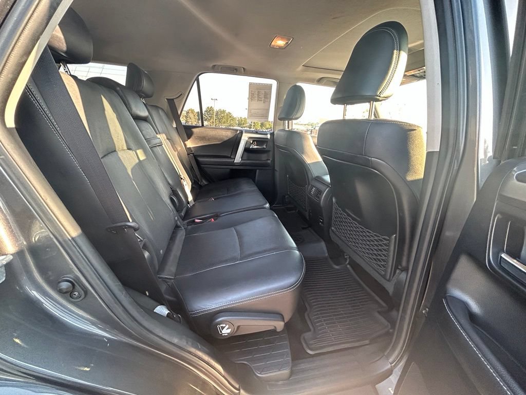 Used 2017 Toyota 4Runner Limited AWD/4WD image 29