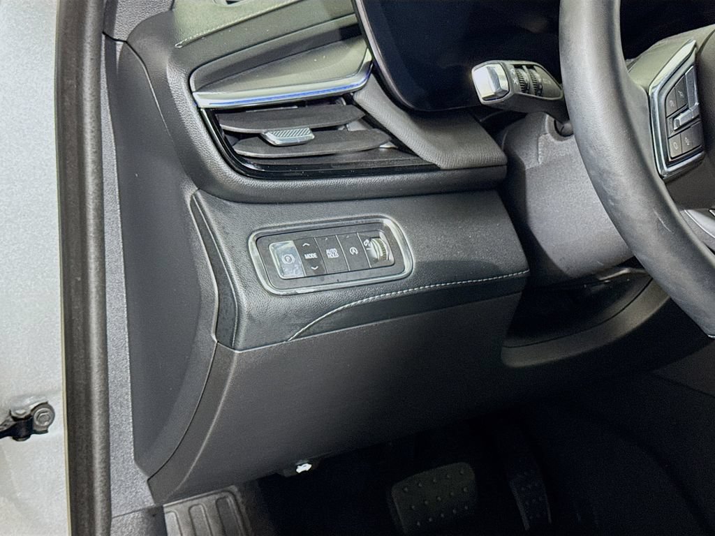 Used 2026 Buick Enclave Sport Touring FWD image 8