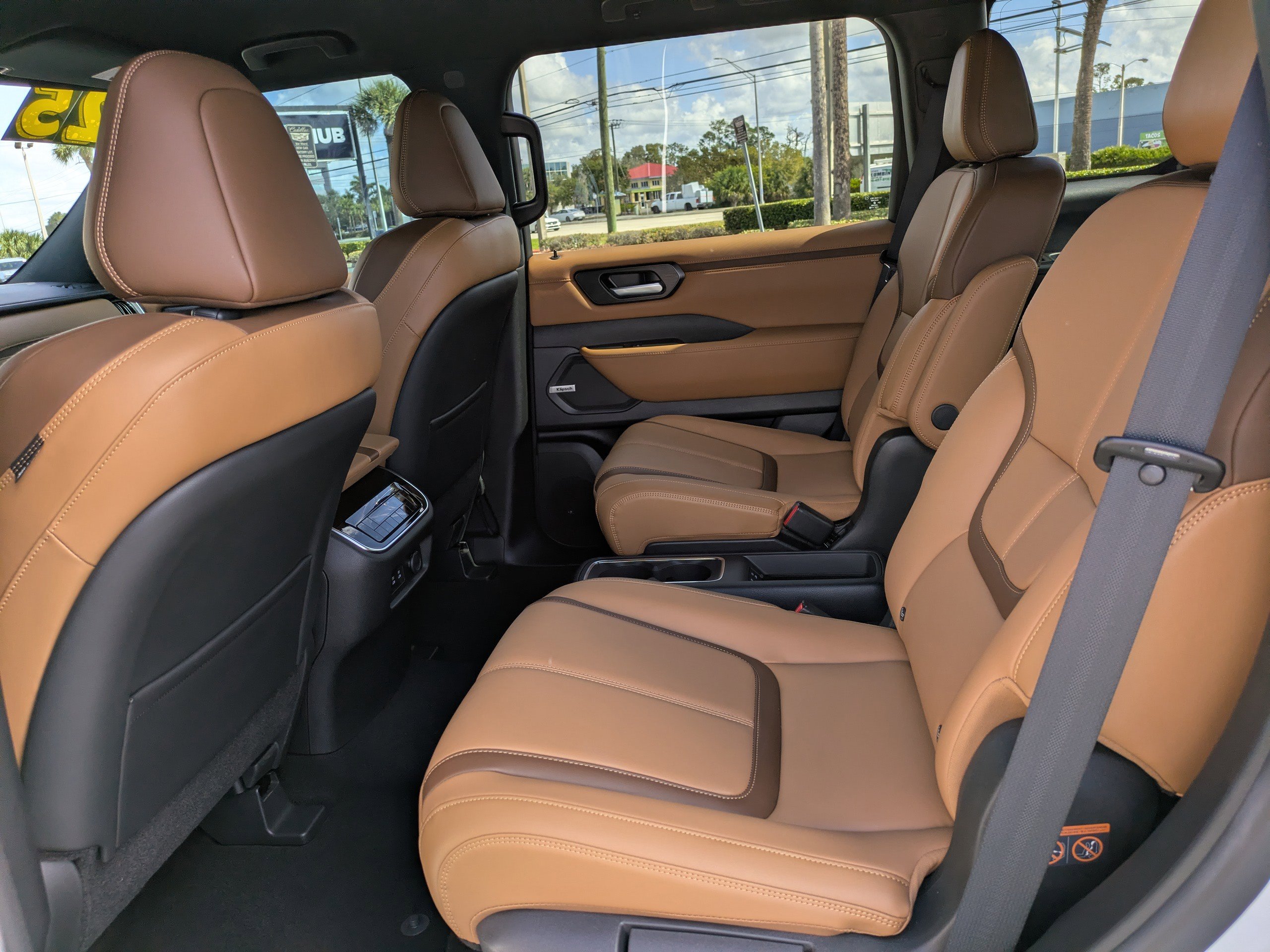 Used 2025 Nissan Armada SL w/ Captain's Chari Seat Package image 13