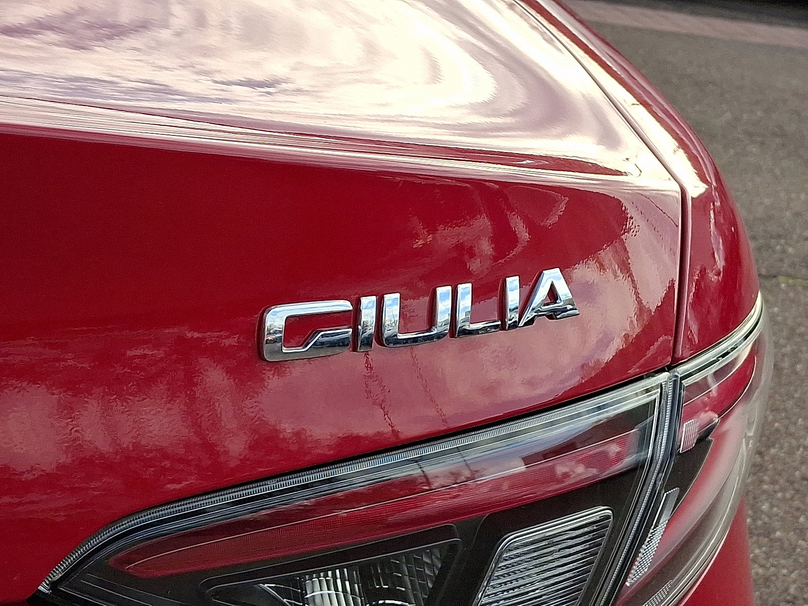 New 2025 Alfa Romeo Giulia AWD w/ Driving Assist Package image 23