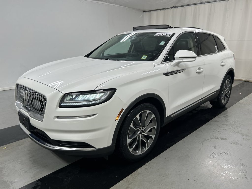 Used 2023 Lincoln Nautilus Reserve AWD/4WD image 5
