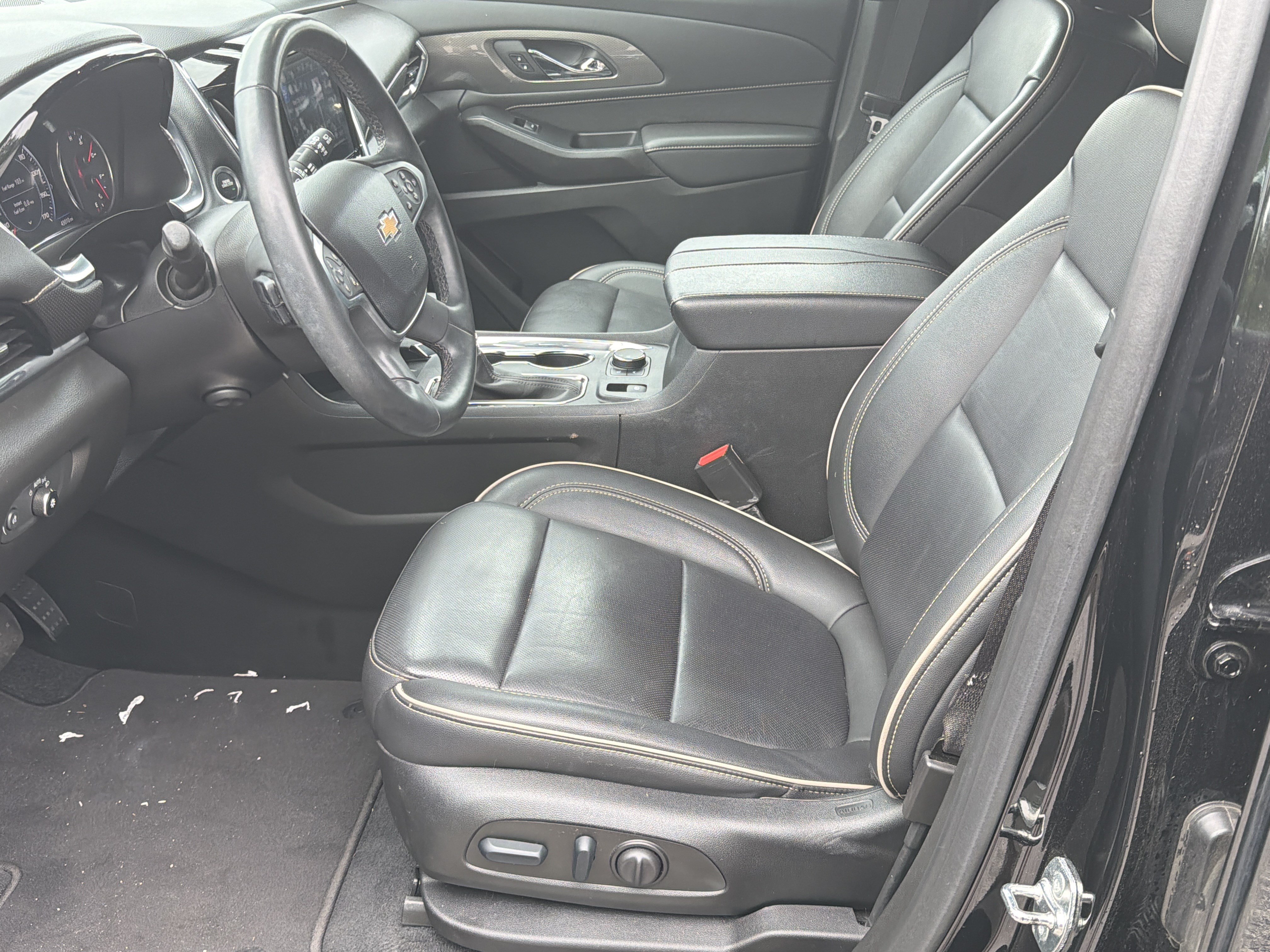 Certified 2023 Chevrolet Traverse Premier FWD image 10