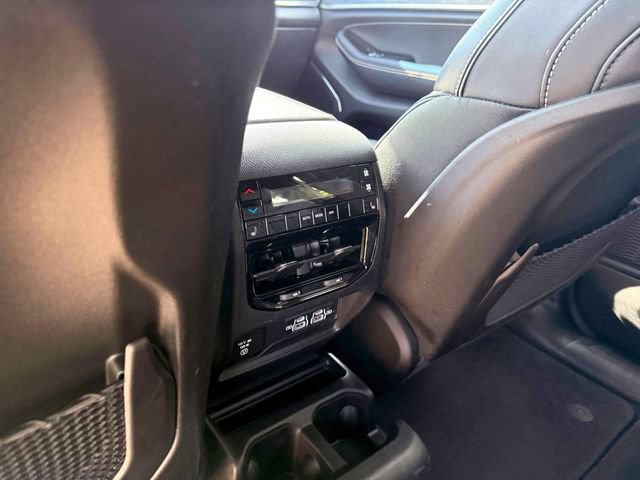 Used 2023 Jeep Grand Cherokee L Overland AWD/4WD image 15