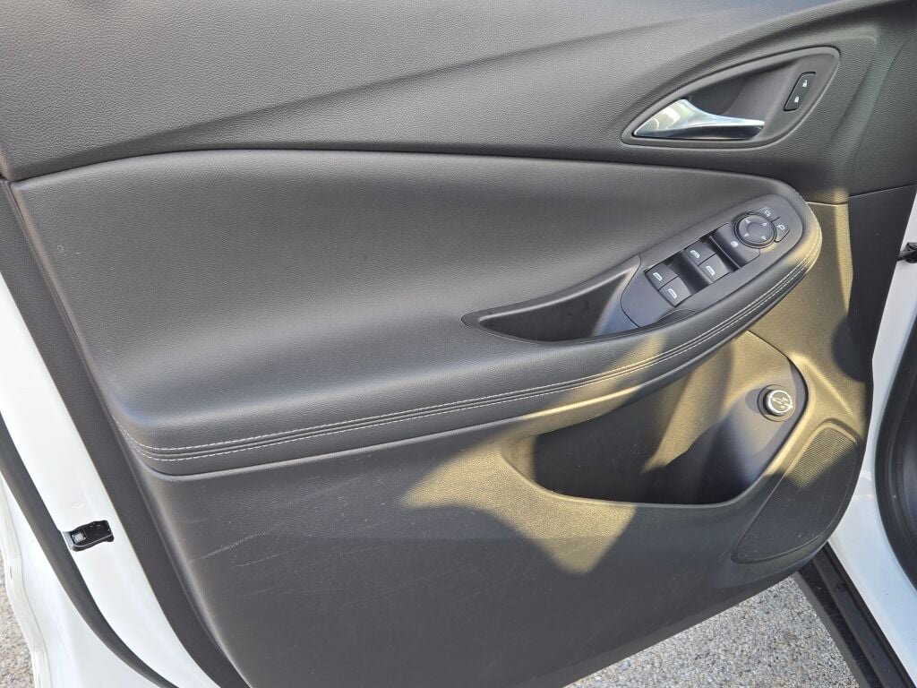 Used 2024 Buick Encore GX Preferred image 22