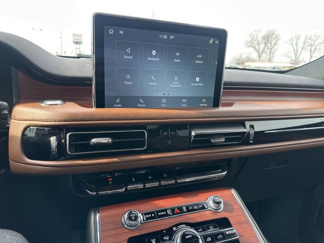 Used 2023 Lincoln Aviator Reserve w/ Equipment Group 201A image 34