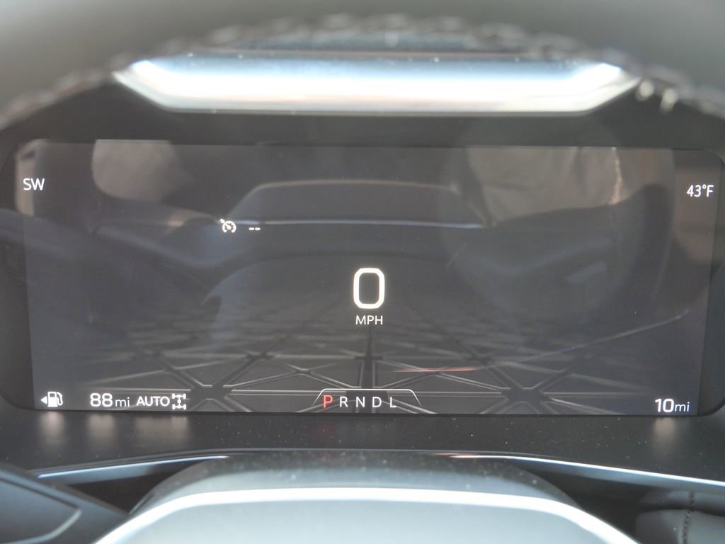 New 2026 GMC Canyon Elevation w/ Convenience Package image 40