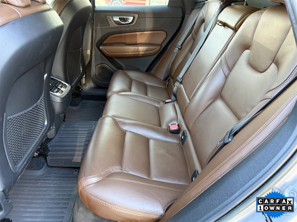 Used 2023 Volvo XC60 B5 Ultimate w/ Protection Package Premier image 34