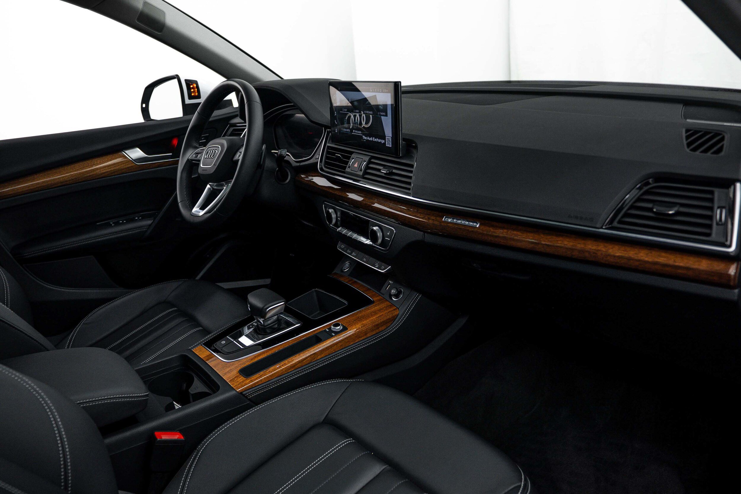 Certified 2023 Audi Q5 2.0T Premium Plus w/ Premium Plus Package AWD/4WD image 8