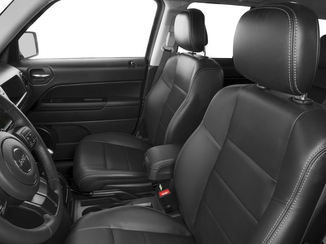 Used 2017 Jeep Patriot Latitude AWD/4WD image 12