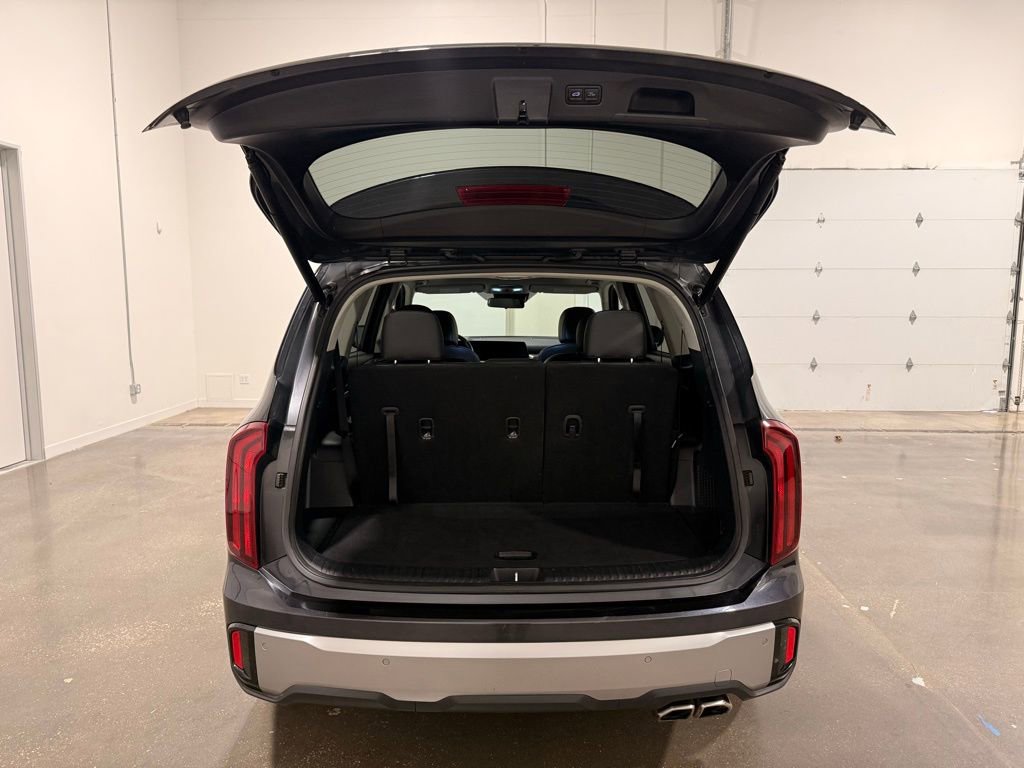Used 2025 Kia Telluride S AWD/4WD image 9