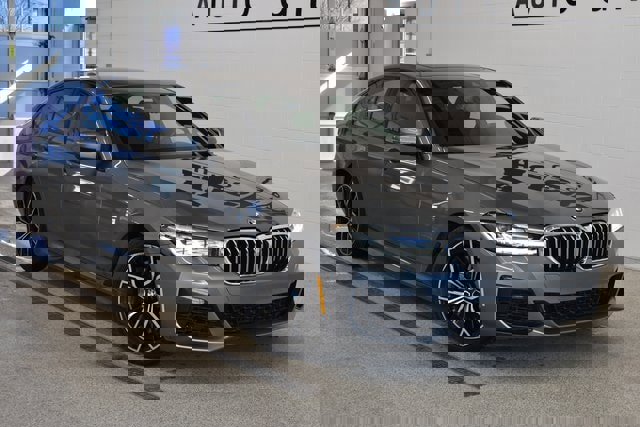 Used 2022 BMW 540i xDrive w/ M Sport Package