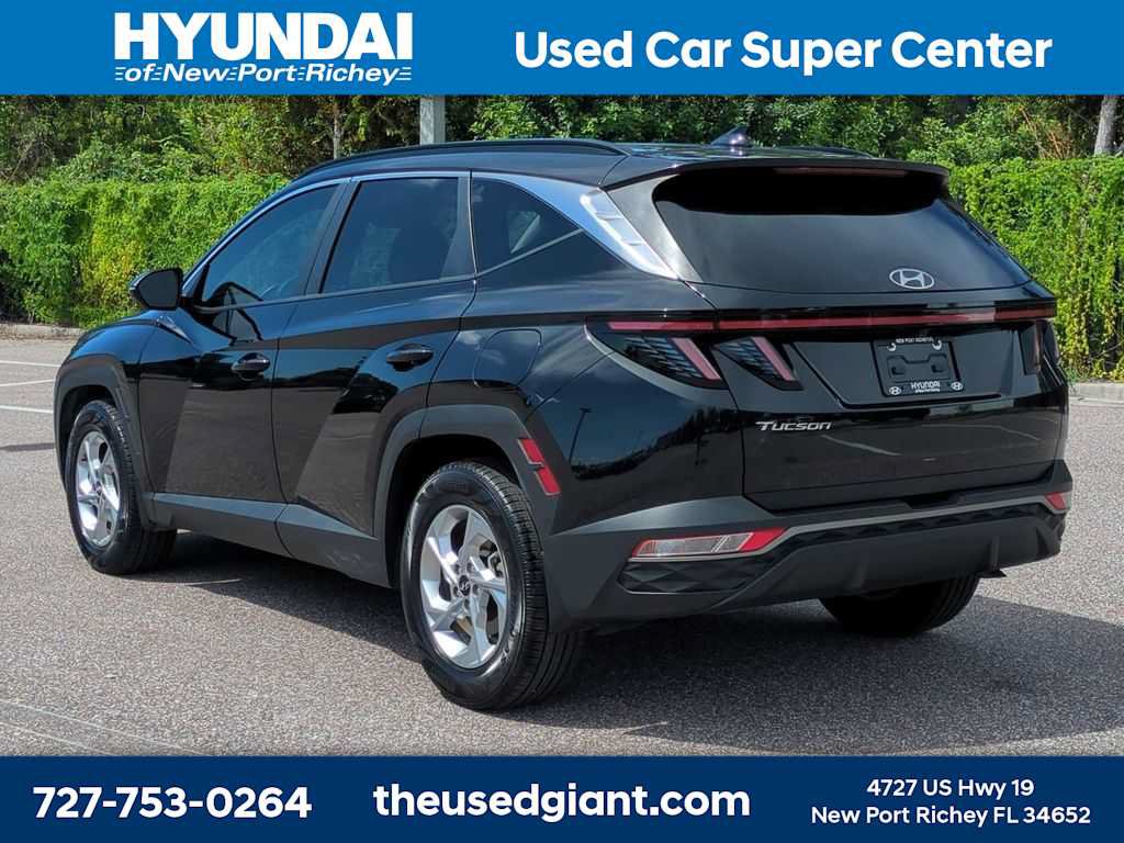 Used 2023 Hyundai Tucson SEL FWD image 3