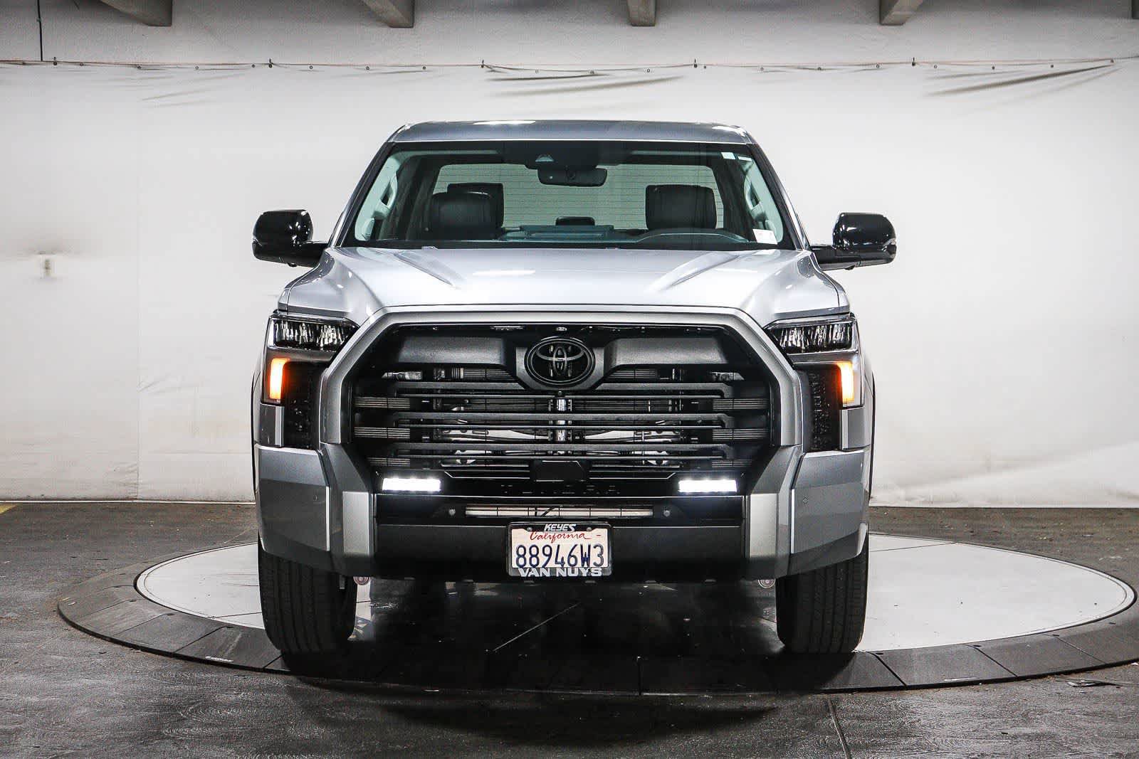 Used 2024 Toyota Tundra Limited AWD/4WD image 2