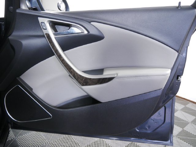 Used 2015 Buick Verano FWD image 11