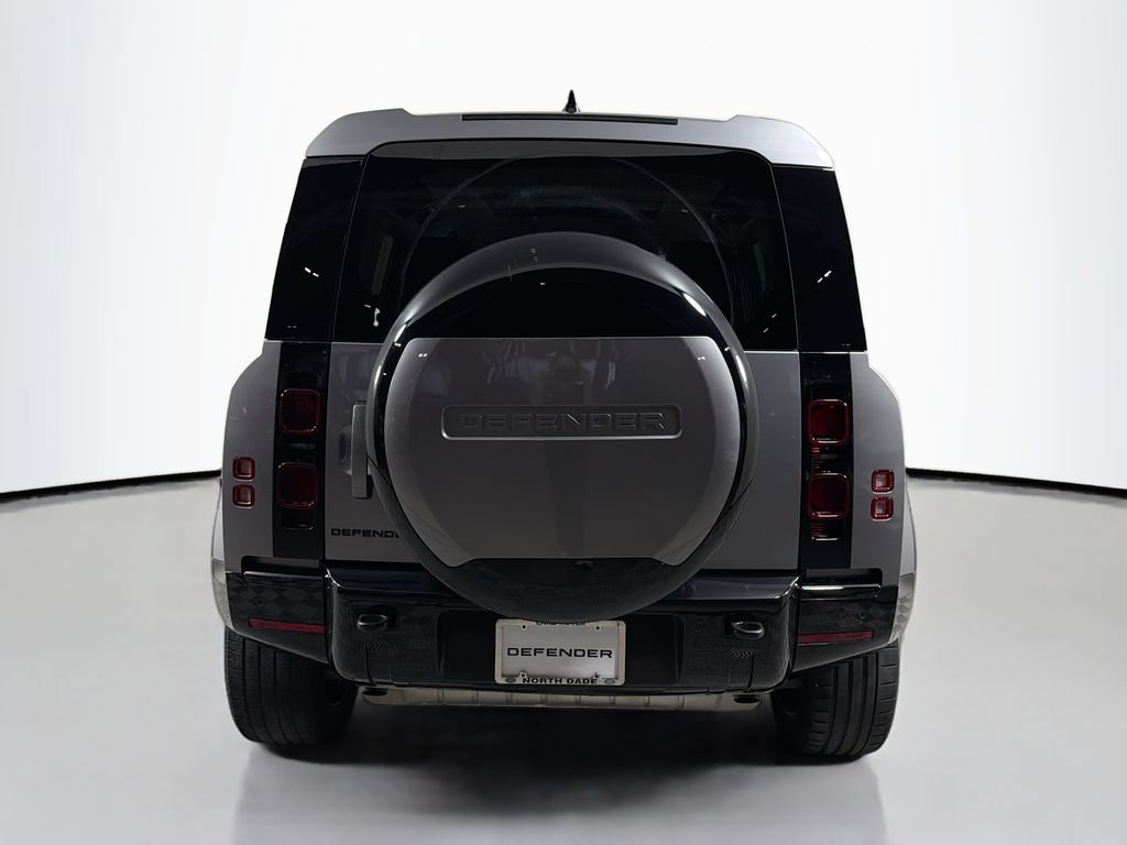 Certified 2024 Land Rover Defender 110 X-Dynamic SE AWD/4WD image 6