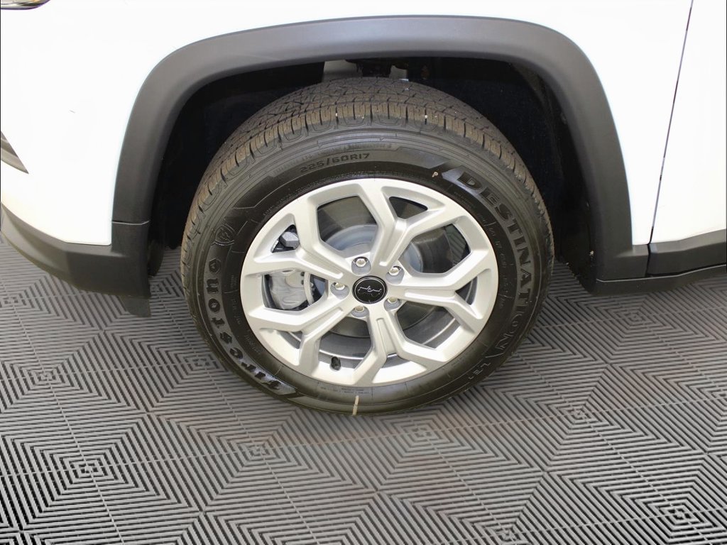 New 2025 Jeep Compass Latitude AWD/4WD image 44
