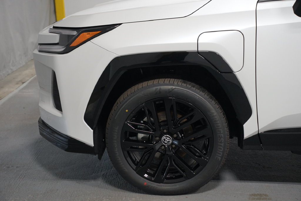 New 2026 Toyota RAV4 XSE AWD/4WD image 5