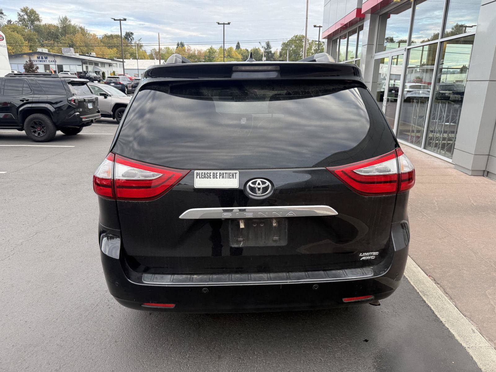 Used 2017 Toyota Sienna Limited Premium AWD/4WD image 4