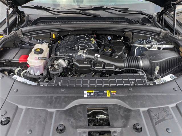 Used 2025 Jeep Grand Cherokee L Laredo RWD image 20