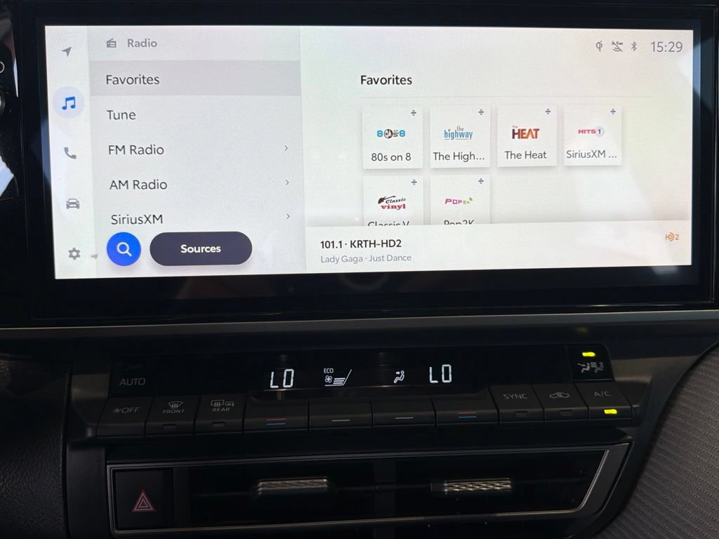 Used 2025 Toyota Camry SE w/ Multimedia Upgrade Package FWD image 30