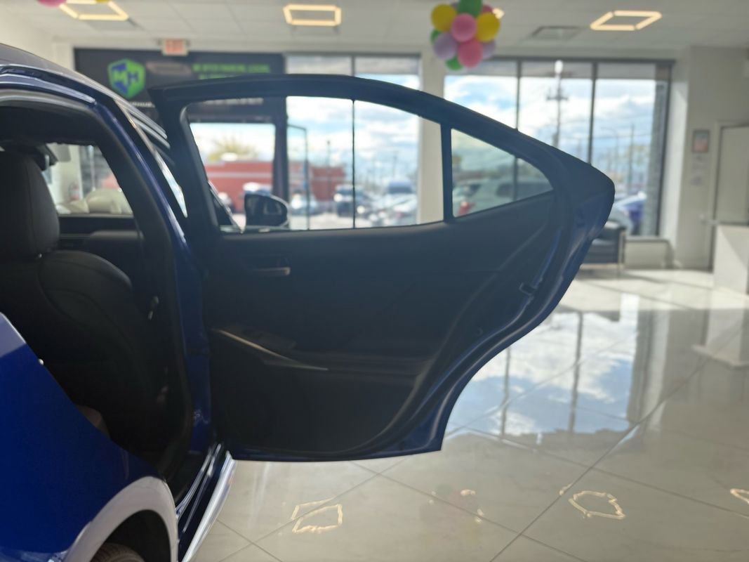 Used 2019 Lexus IS 300 F Sport w/ F Sport Package image 36