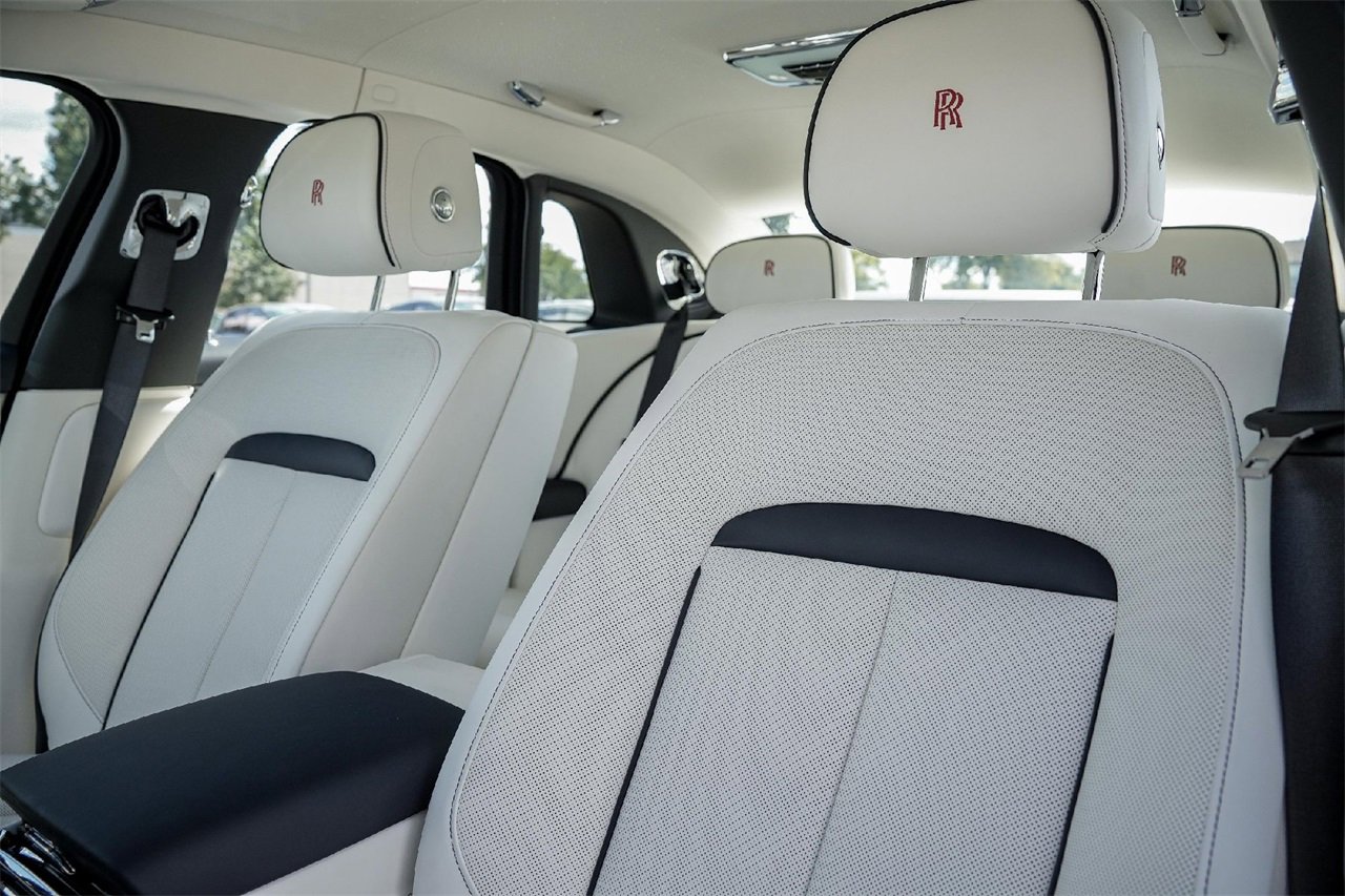 New 2025 Rolls-Royce Ghost image 24