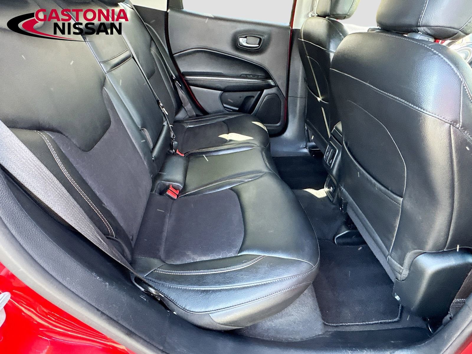 Used 2018 Jeep Compass Latitude image 33