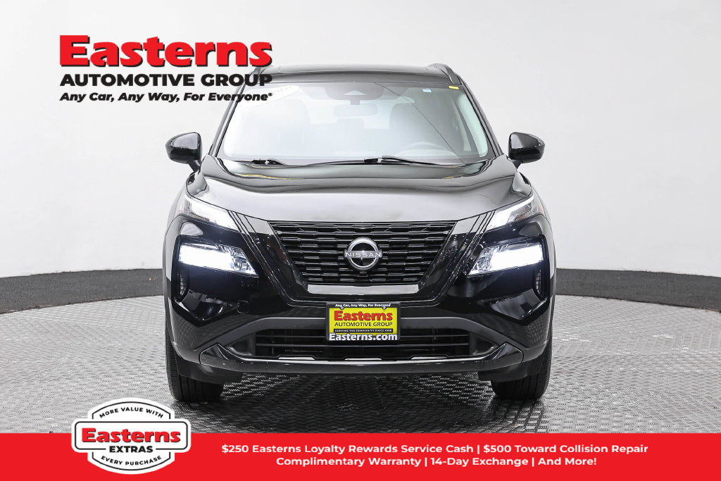 Used 2023 Nissan Rogue SV w/ SV Premium B Package AWD/4WD image 3