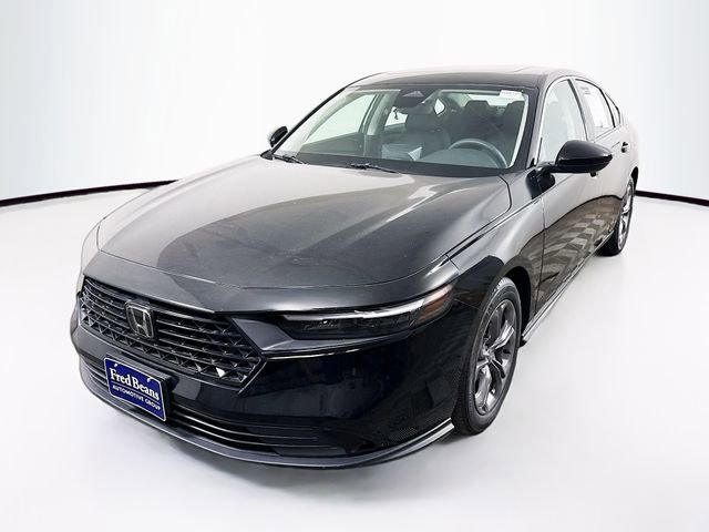 Used 2024 Honda Accord EX image 3