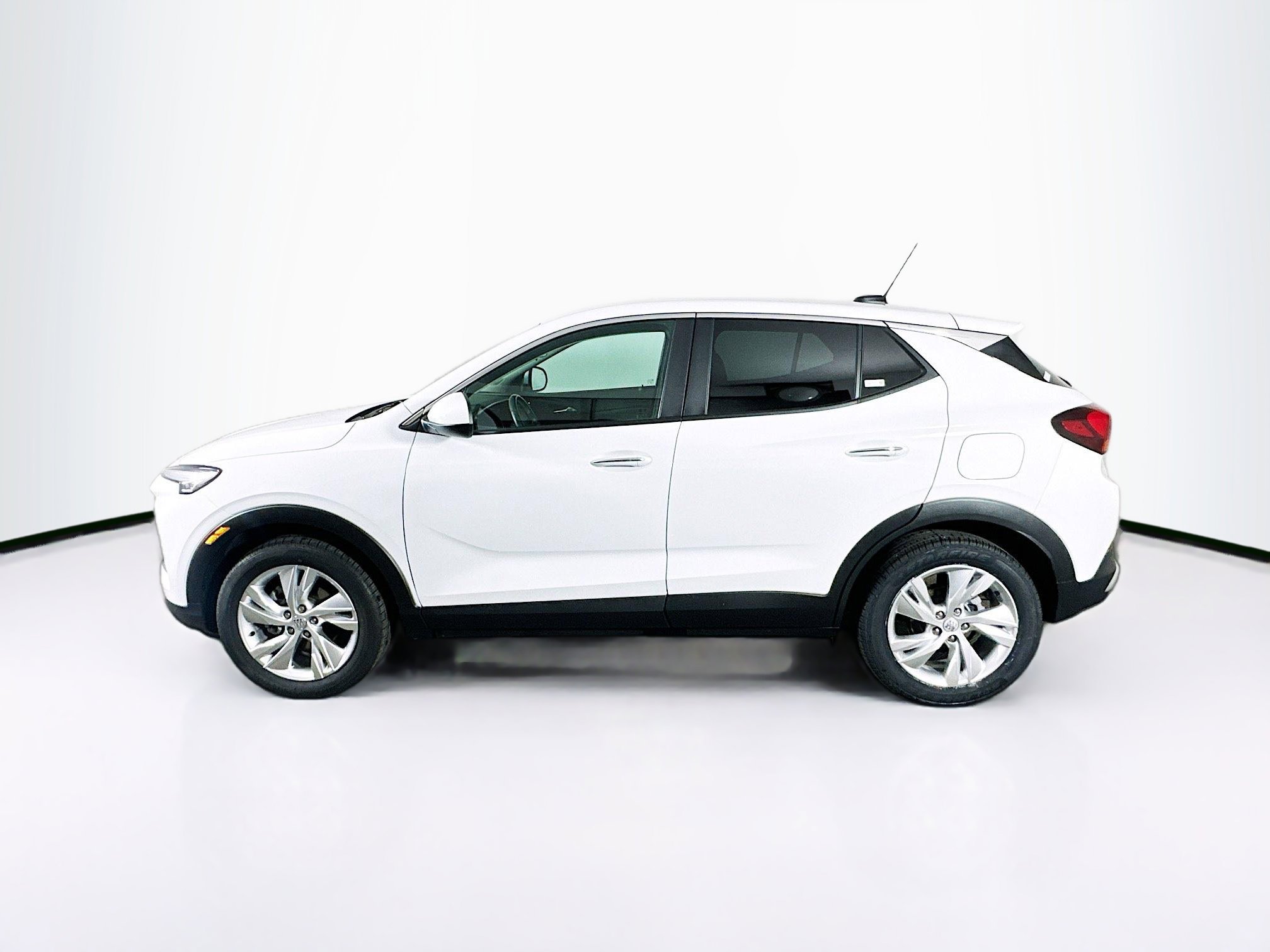 Used 2025 Buick Encore GX Preferred FWD image 4