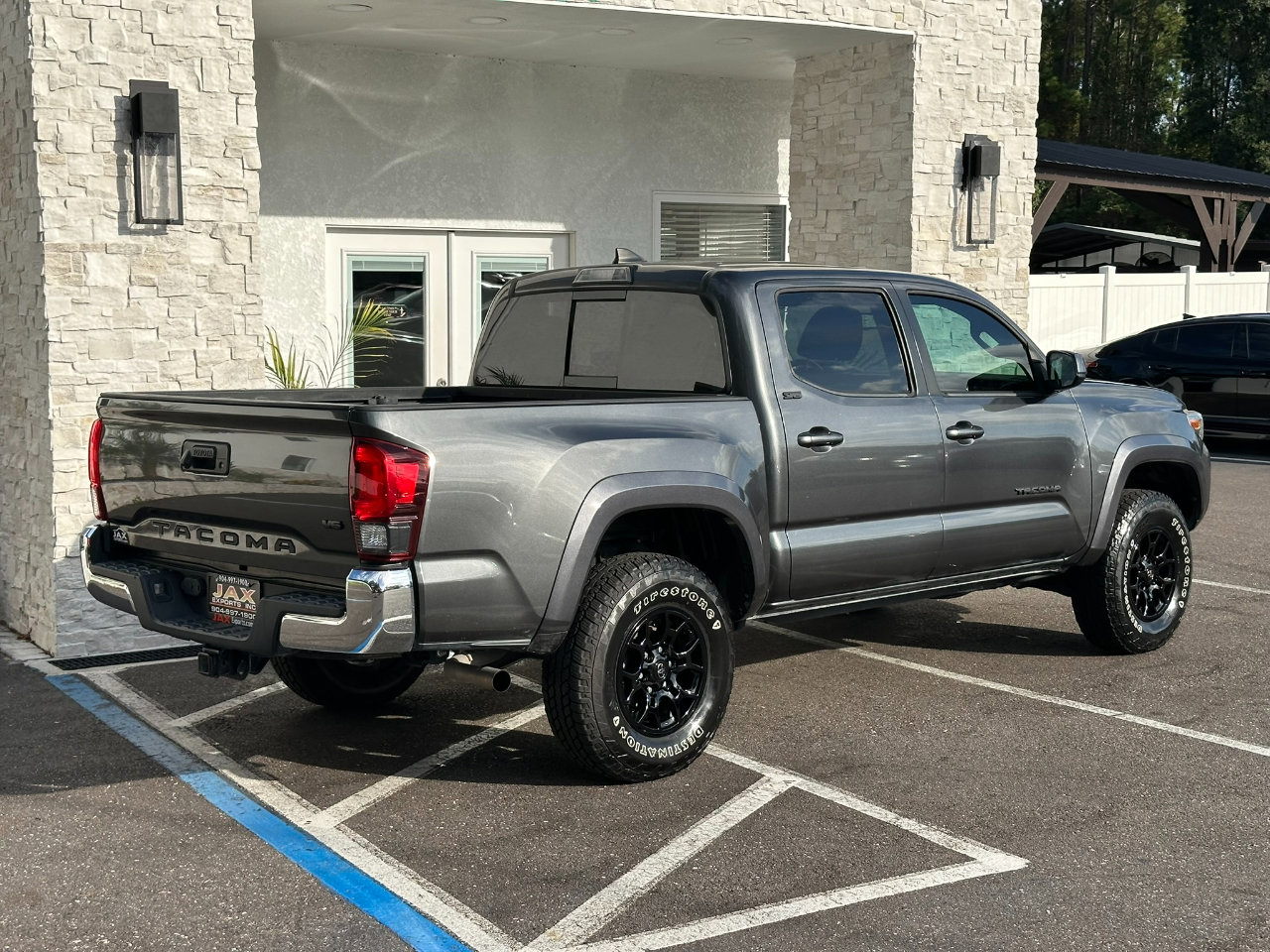 Used 2019 Toyota Tacoma SR5 image 18