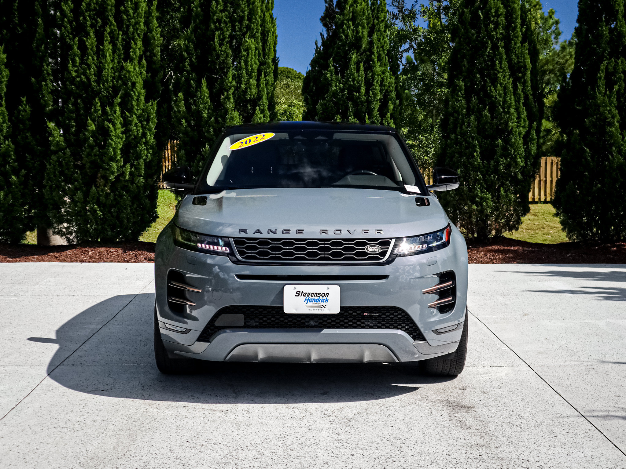 Used 2022 Land Rover Range Rover Evoque R-Dynamic S AWD/4WD image 3