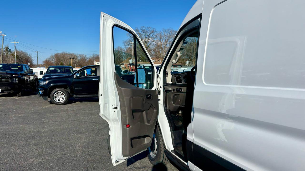 Used 2020 Ford Transit 250 Medium Roof w/ Load Area Protection Package image 13