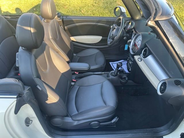 Used 2013 MINI Cooper Base image 24