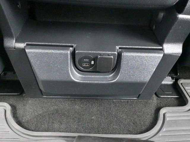 Used 2022 Ford F150 Lariat w/ Equipment Group 501A Mid image 18