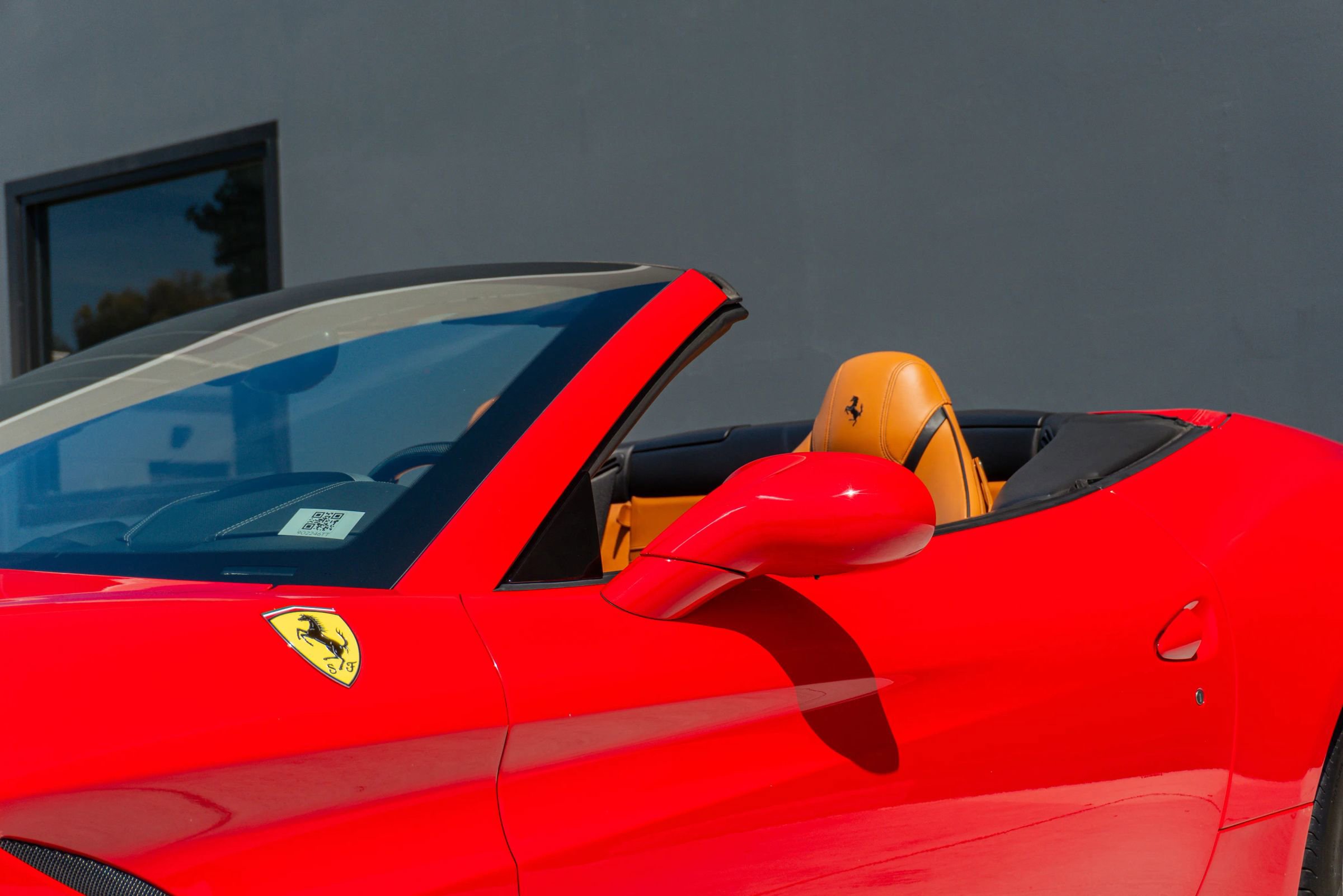 Used 2017 Ferrari California T image 31