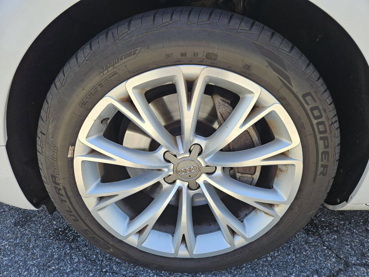 Used 2014 Audi A8 L 3.0T w/ Luxury Package image 24