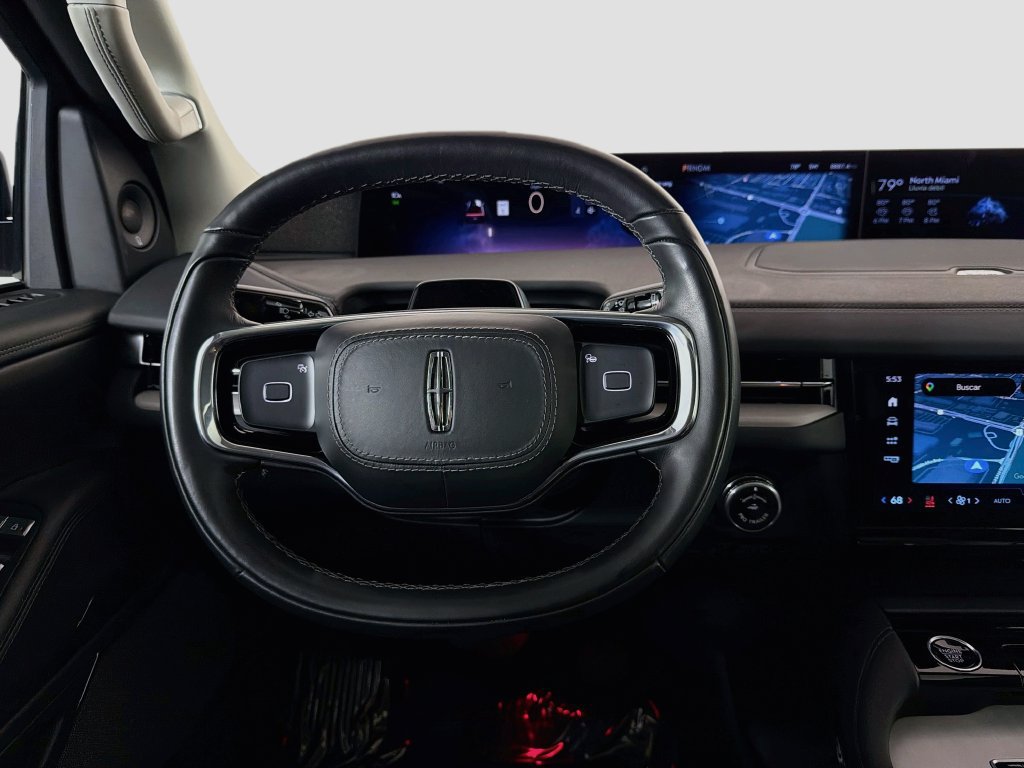Used 2025 Lincoln Navigator L Reserve AWD/4WD image 23