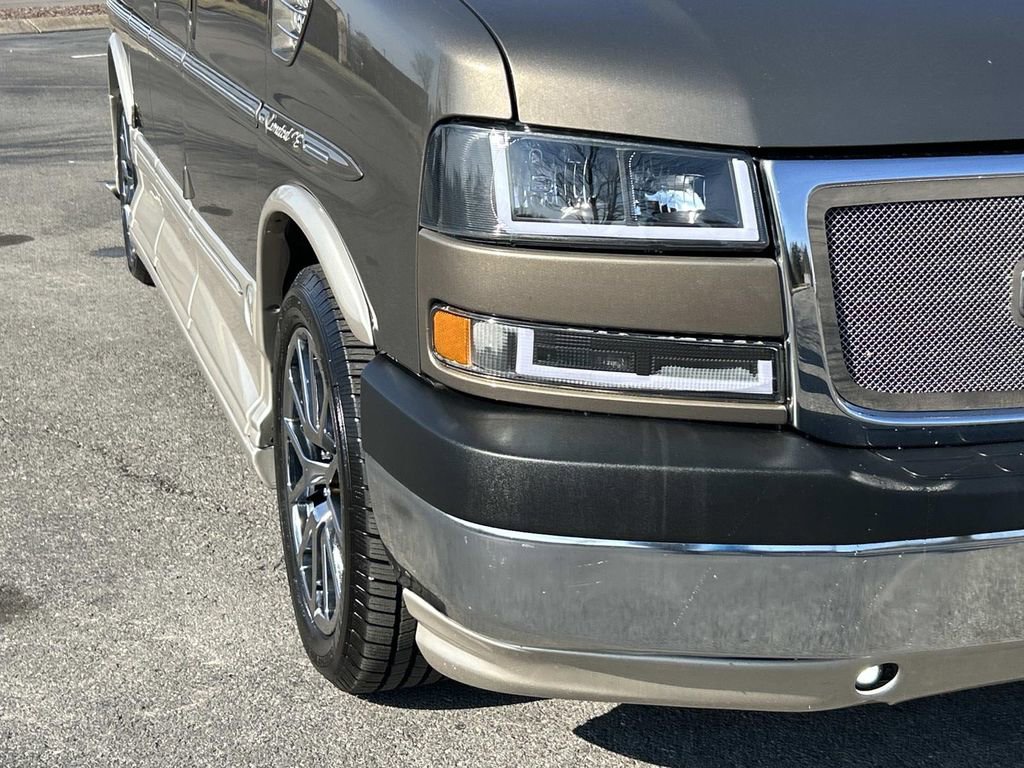 Used 2014 GMC Savana 1500 image 11