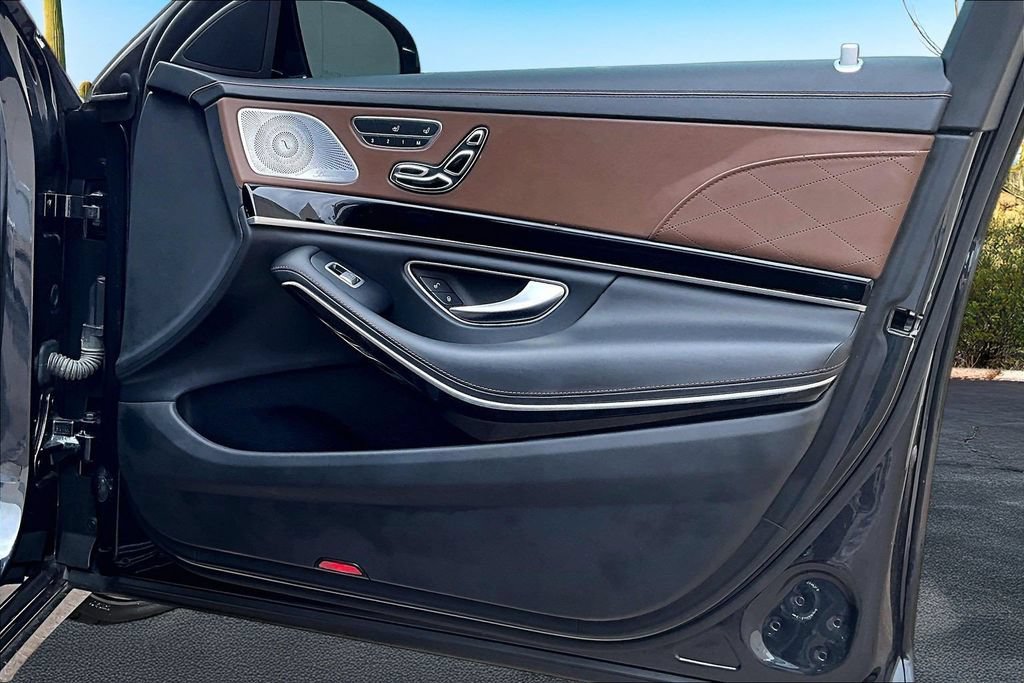 Used 2016 Mercedes-Benz S 600 image 23