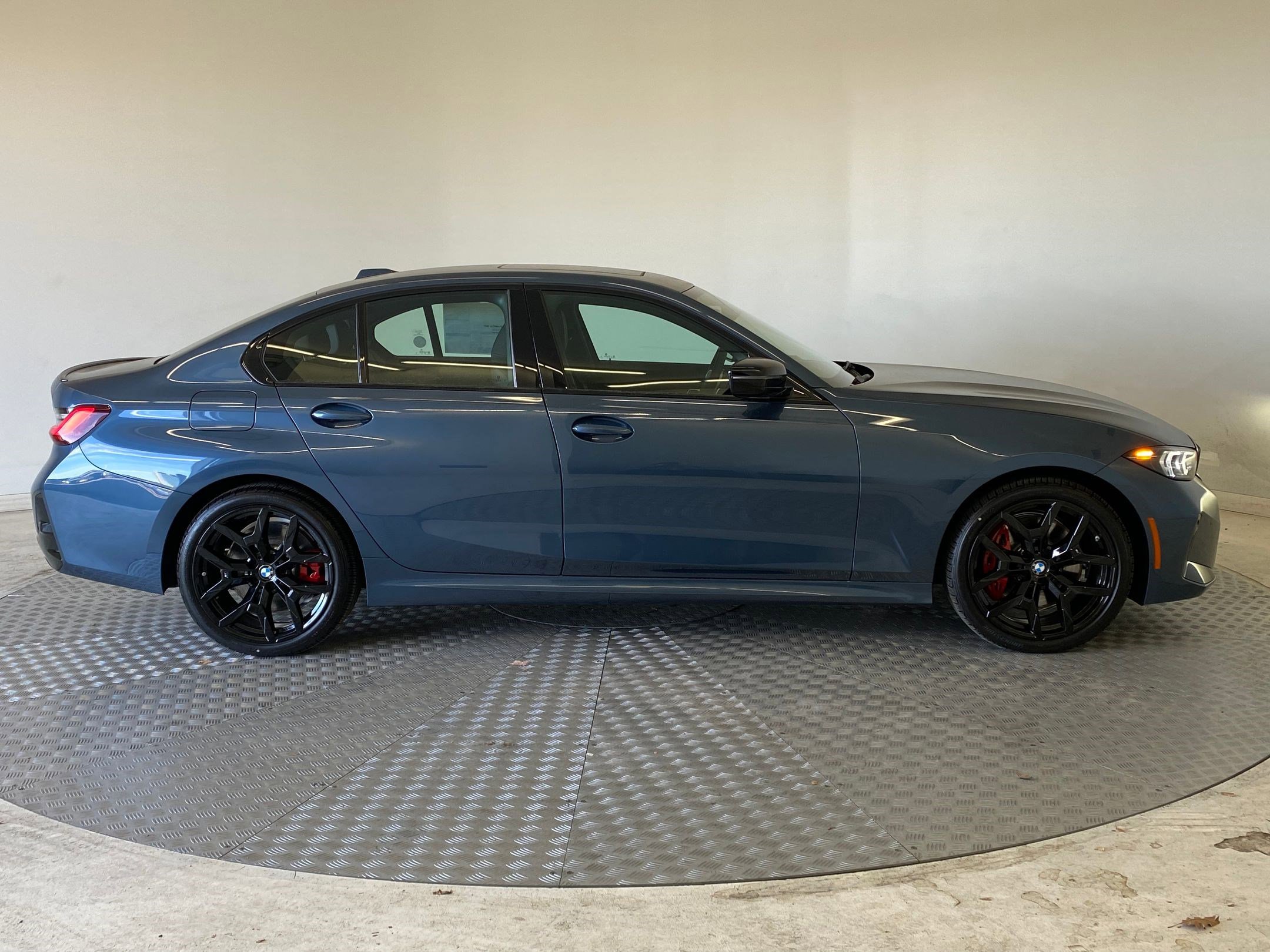 New 2026 BMW 330i xDrive Sedan w/ M Sport Package image 8