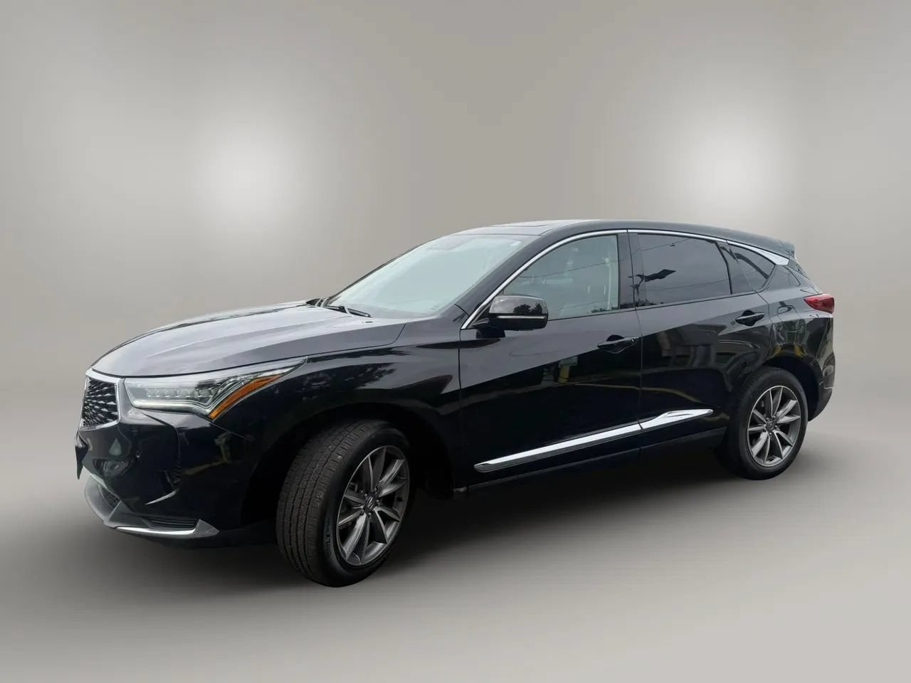 Used 2024 Acura RDX w/ Technology Package AWD/4WD image 2