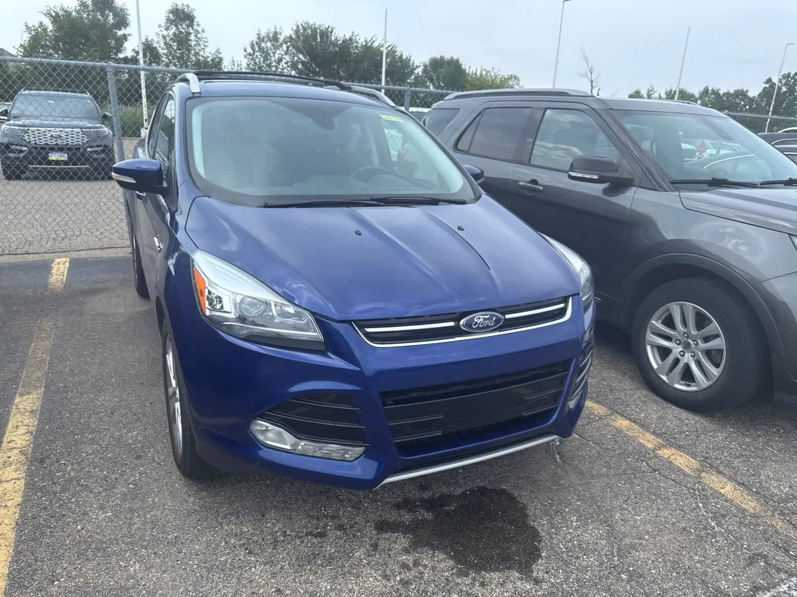 Used 2016 Ford Escape Titanium w/ Equipment Group 301A AWD/4WD image 5