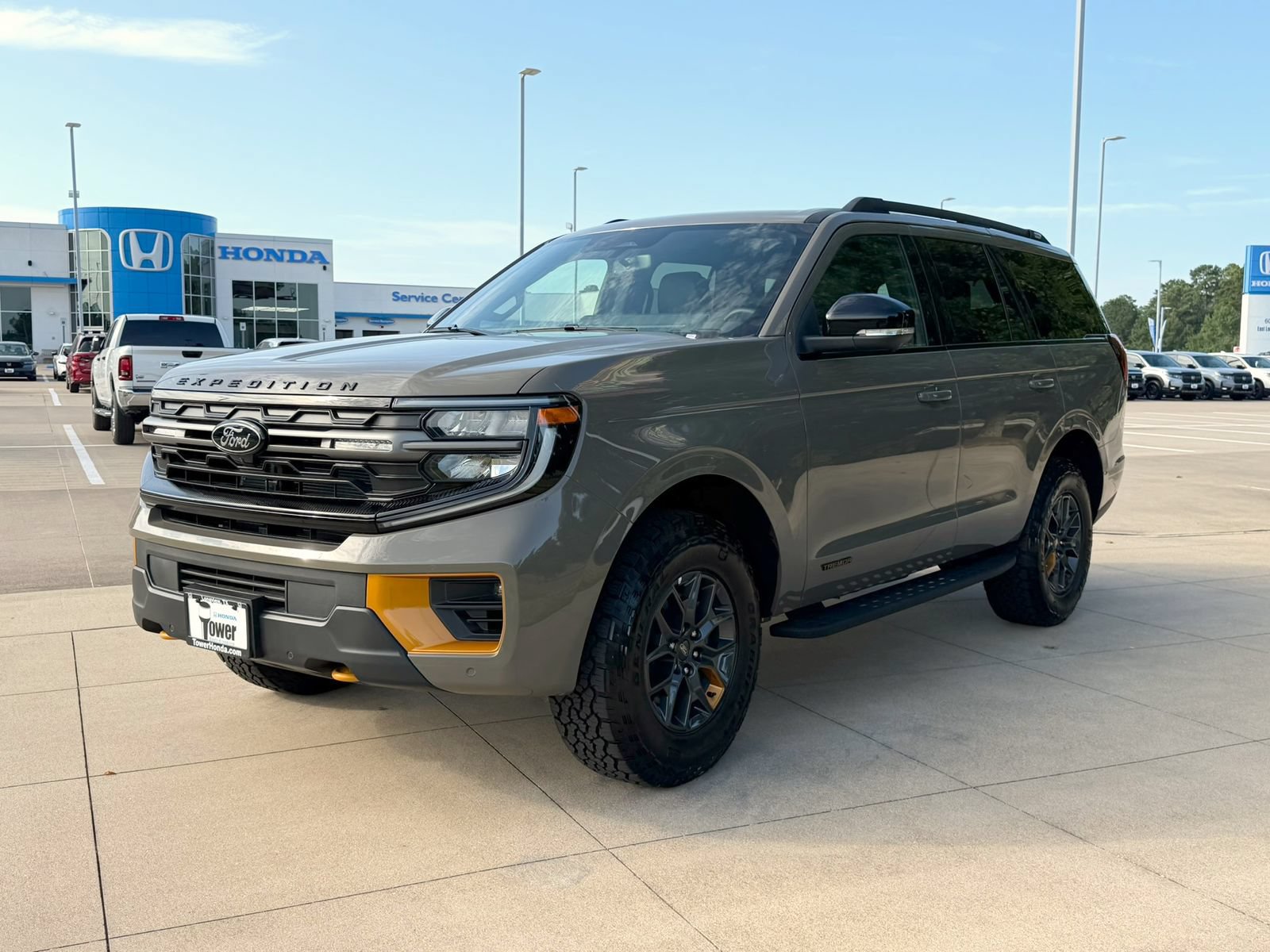 Used 2026 Ford Expedition Tremor AWD/4WD image 3