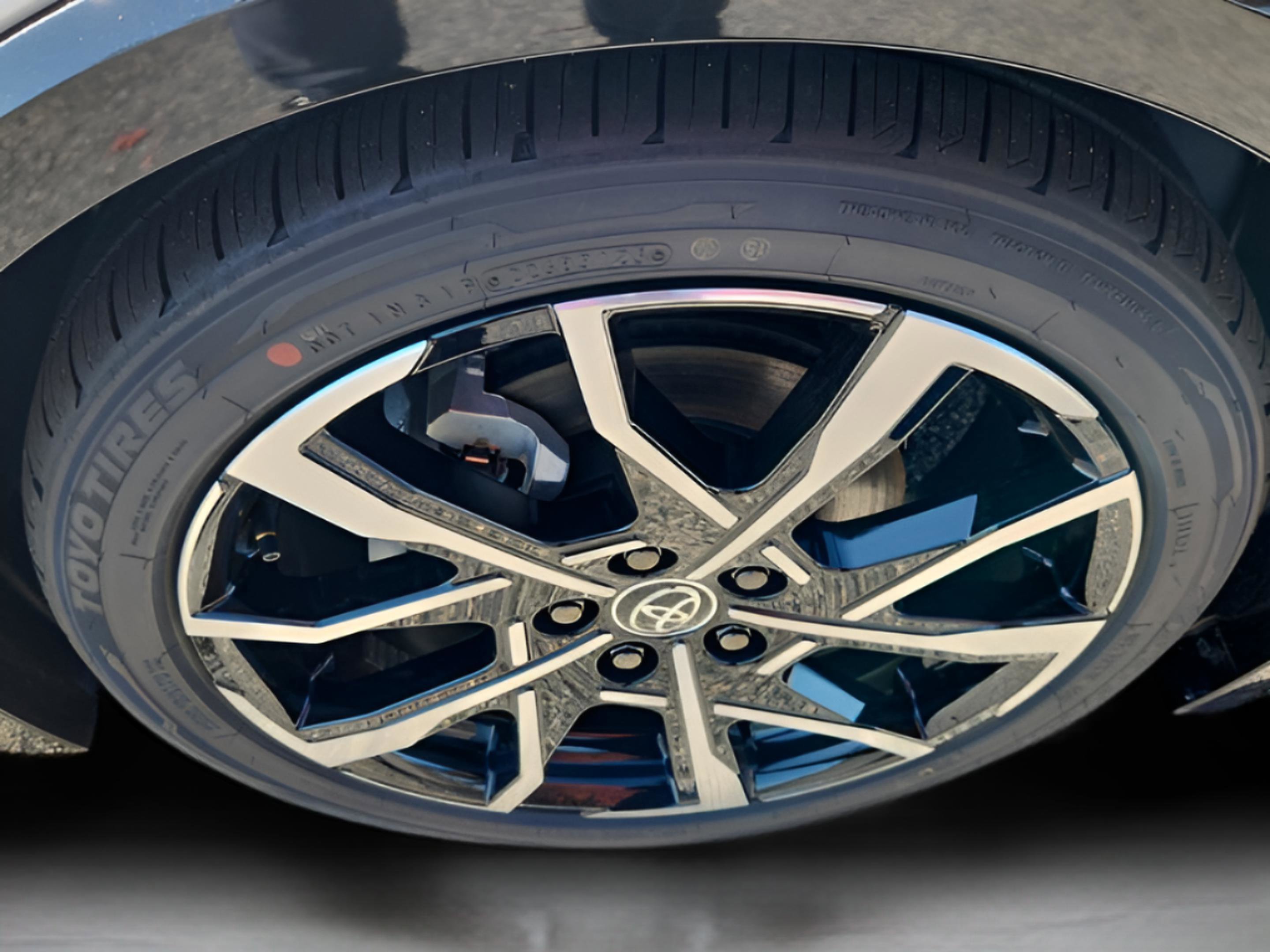 New 2026 Toyota Prius Plug-In Hybrid FWD image 28