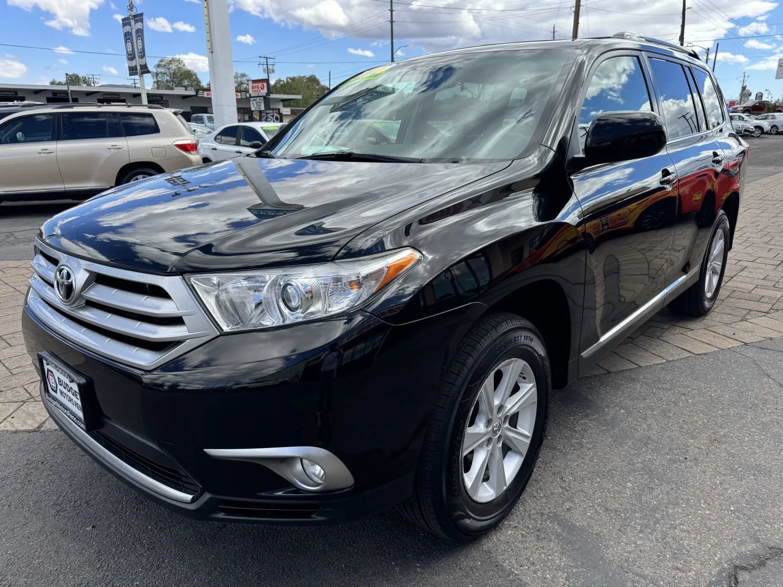 Used 2012 Toyota Highlander SE w/ Tow Pkg AWD/4WD image 6